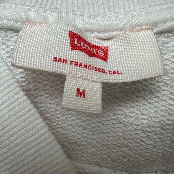 Levi’s White Sweater with Logo – Size M - Picture 3 of 3